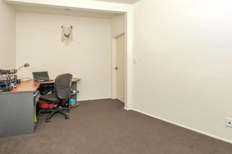 Photo of property in 39 Chamari Close, Titirangi, Auckland, 0604