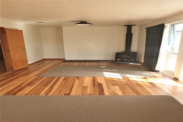 Photo of property in 22 Matai Street, Waiuku, 2123