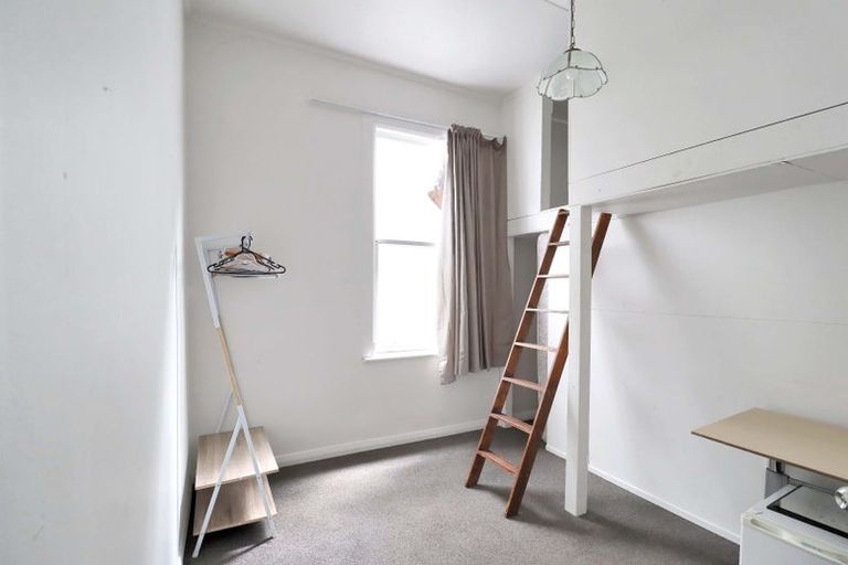 Photo of property in 104 Wallace Street, Mount Cook, Wellington, 6021