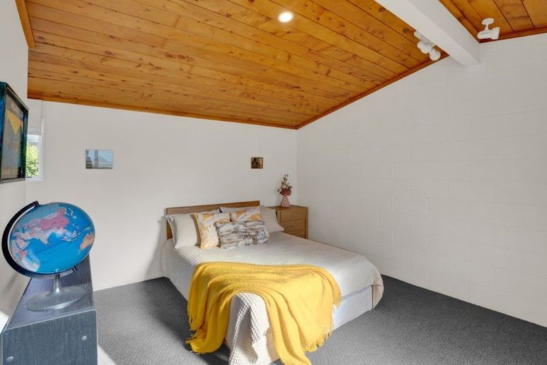 Photo of property in 46 Lismore Street, Merrilands, New Plymouth, 4312