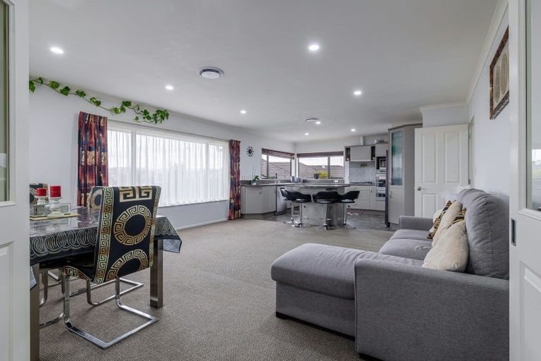 Photo of property in 2 Masefield Terrace, Kelvin Grove, Palmerston North, 4414