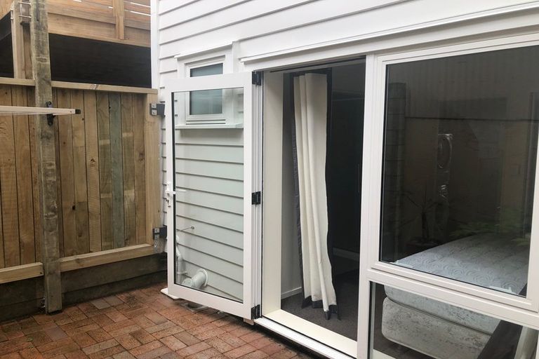 Photo of property in Pirie Street Townhouses, 36/35u Pirie Street, Mount Victoria, Wellington, 6011