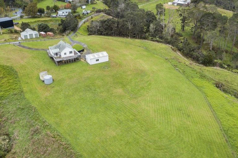 Photo of property in 733b Ridge Road, Riverhead, 0793