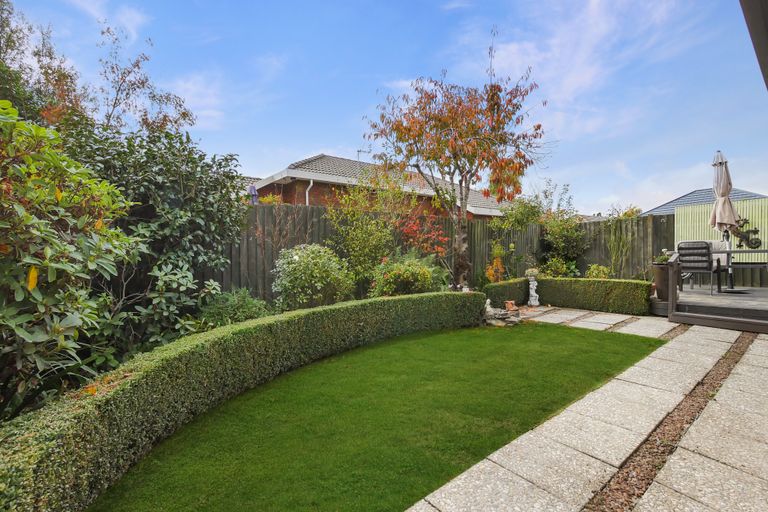 Photo of property in 356 Yaldhurst Road, Russley, Christchurch, 8042