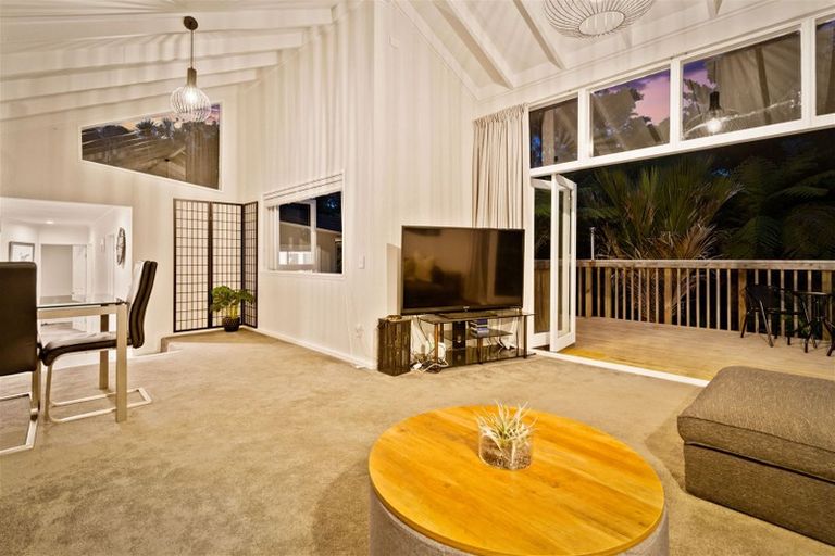 Photo of property in 9 Old North Road, Orewa, 0931