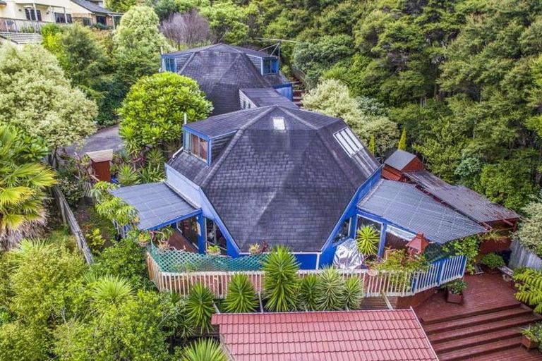 Photo of property in 39 Chamari Close, Titirangi, Auckland, 0604