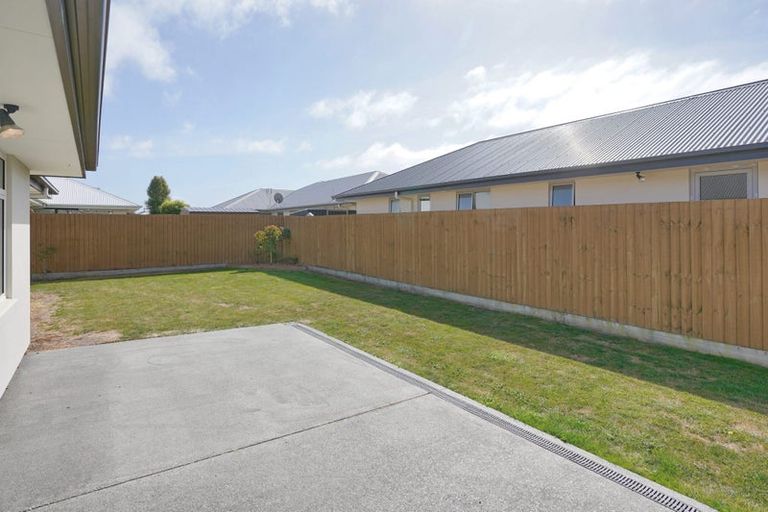 Photo of property in 55 Koura Drive, Rangiora, 7400