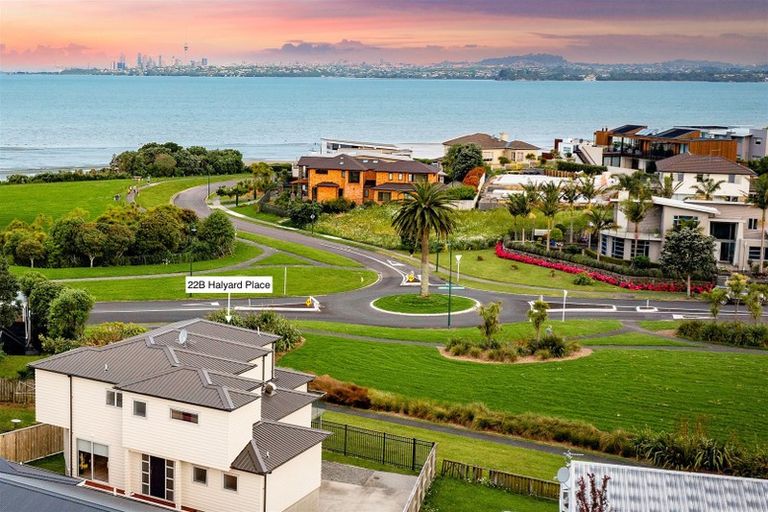Photo of property in 22b Halyard Place, Te Atatu Peninsula, Auckland, 0610