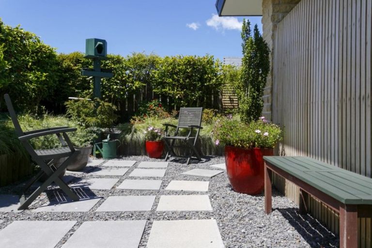 Photo of property in 30 Fairview Terrace, Waipahihi, Taupo, 3330