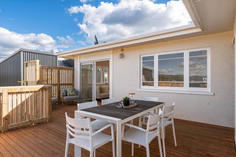 Photo of property in 3b Hilltop Road, Parkvale, Tauranga, 3112
