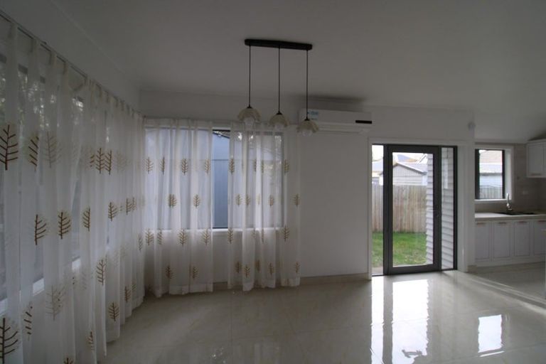 Photo of property in 9a Piko Crescent, Riccarton, Christchurch, 8041