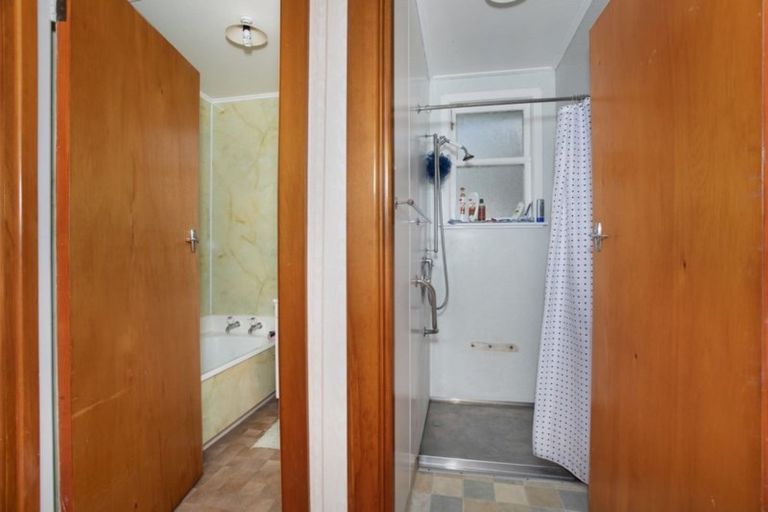 Photo of property in 9 Meyer Crescent, Marton, 4710