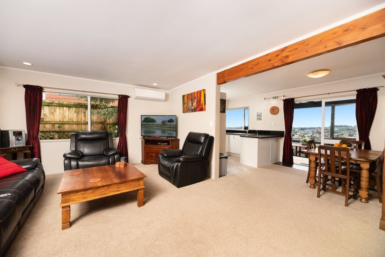 Photo of property in 71 Osprey Drive, Welcome Bay, Tauranga, 3112
