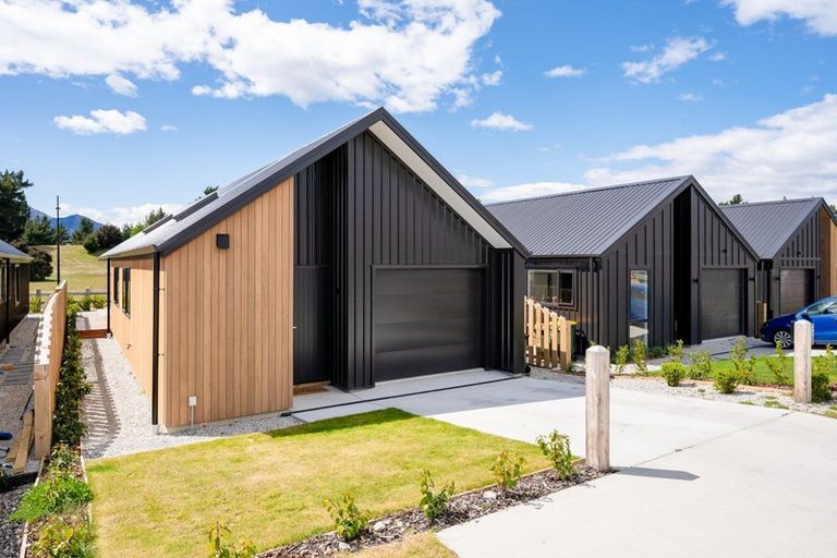 Photo of property in Northlake, 36 Malvern Road, Wanaka, 9305