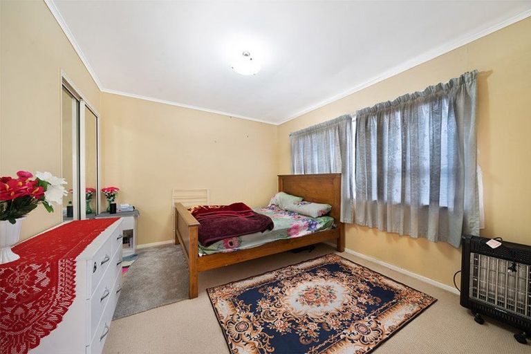 Photo of property in 4/90 Lynwood Road, New Lynn, Auckland, 0600