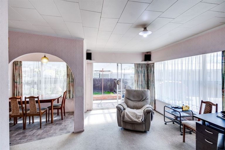 Photo of property in 2/41 Lyttelton Crescent, Tamatea, Napier, 4112