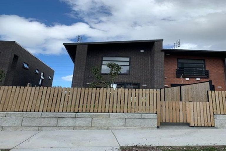 Photo of property in 158 Mcleod Road, Te Atatu South, Auckland, 0610