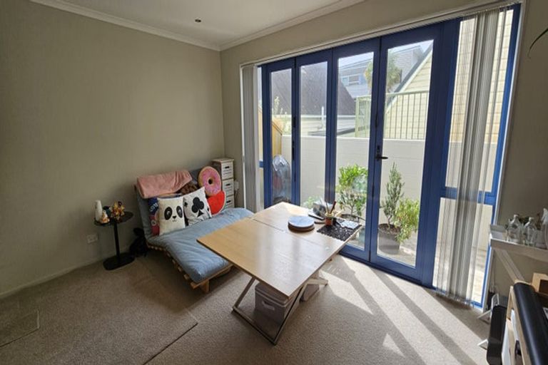 Photo of property in 4/129 The Parade, Island Bay, Wellington, 6023