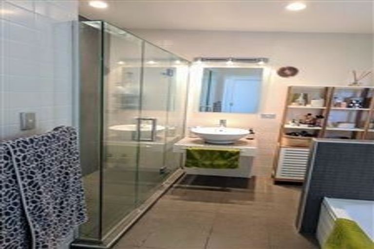 Photo of property in 65a Kia Ora Road, Beach Haven, Auckland, 0626