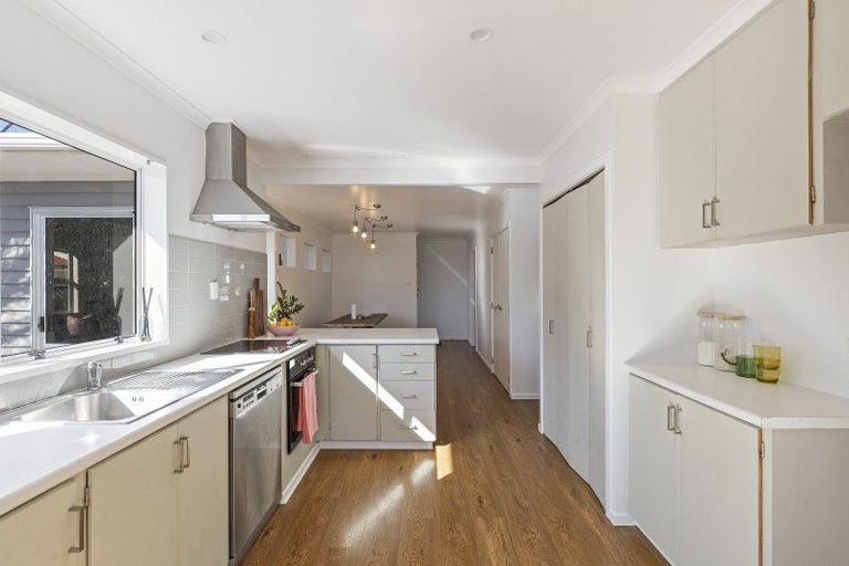 Photo of property in 264 Frankley Road, Ferndale, New Plymouth, 4310