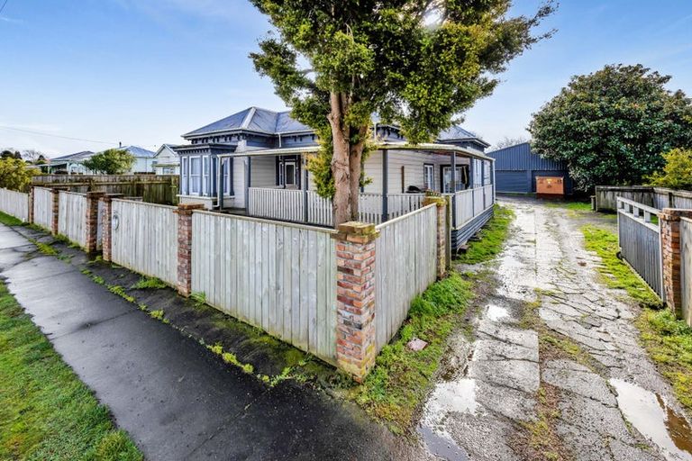 Photo of property in 24 Tayler Street, Eltham, 4322
