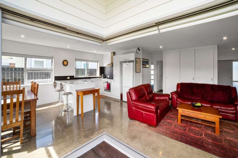 Photo of property in 10 Tuamotu Park, Wainui, Gisborne, 4010