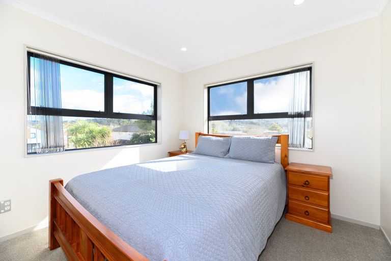 Photo of property in 9a Harrington Road, Henderson, Auckland, 0610