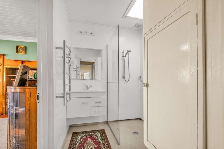 Photo of property in 17 Gorge Road, Clinton, 9534