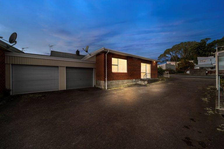 Photo of property in 127 Lemon Street, New Plymouth, 4312