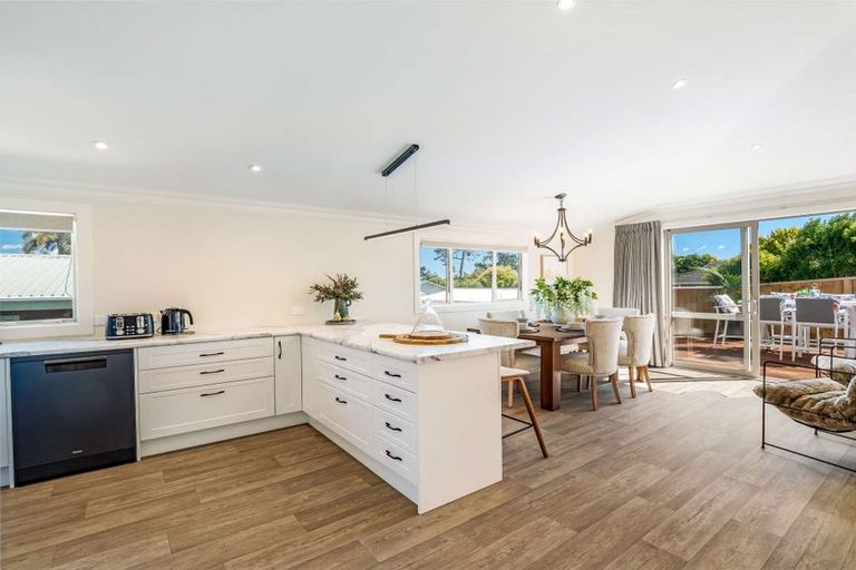 Photo of property in 62 Prospect Terrace, Pukekohe, 2120