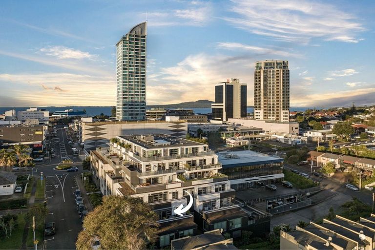 Photo of property in Maison Apartments, 111/16 Huron Street, Takapuna, Auckland, 0622