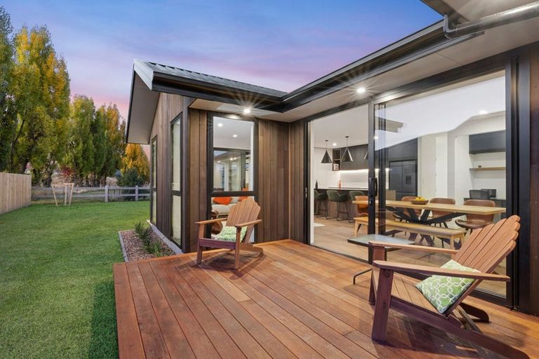 Photo of property in 34 Burbank Road, Wanaka, 9382