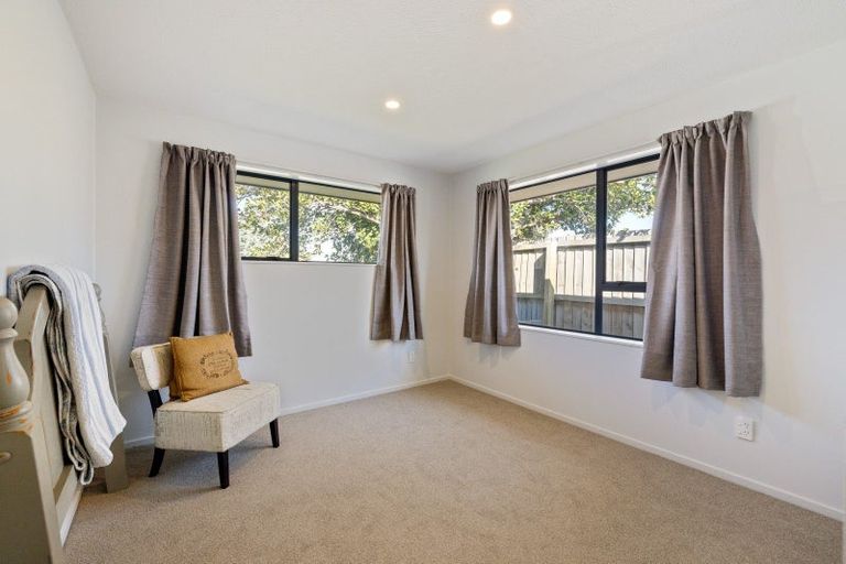 Photo of property in 2a Bank Street, Amberley, 7410