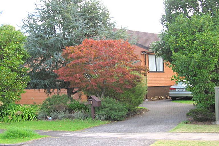 Photo of property in 8 Dianne Louise Drive, Half Moon Bay, Auckland, 2012