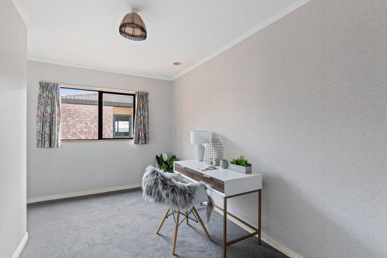 Photo of property in 83d Princess Street, Waitara, 4320