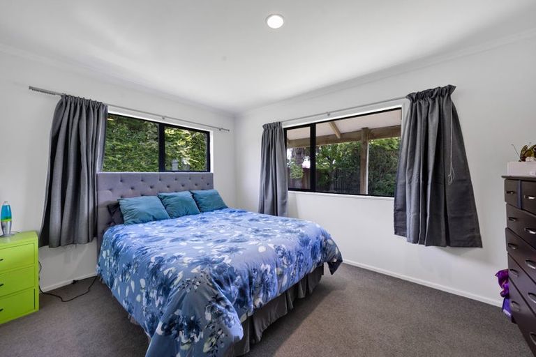 Photo of property in 21 Tawari Street, Inglewood, 4330