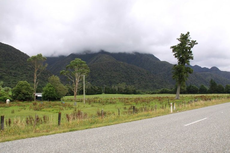 Photo of property in 1425 Lake Brunner Road, Inchbonnie, 7875