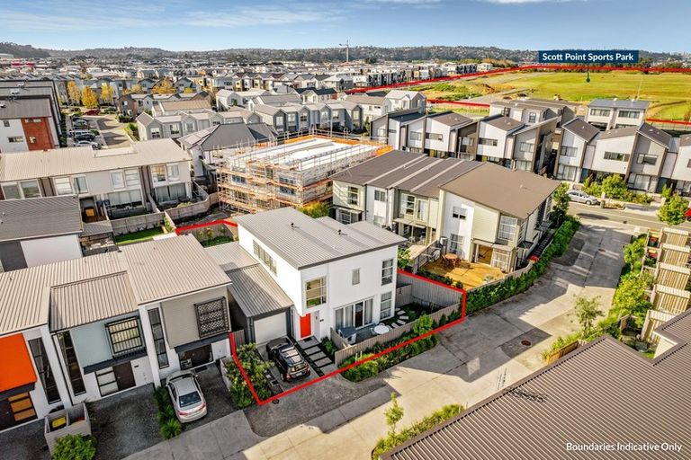 Photo of property in 28e Ian Morrison Road, Hobsonville, Auckland, 0616