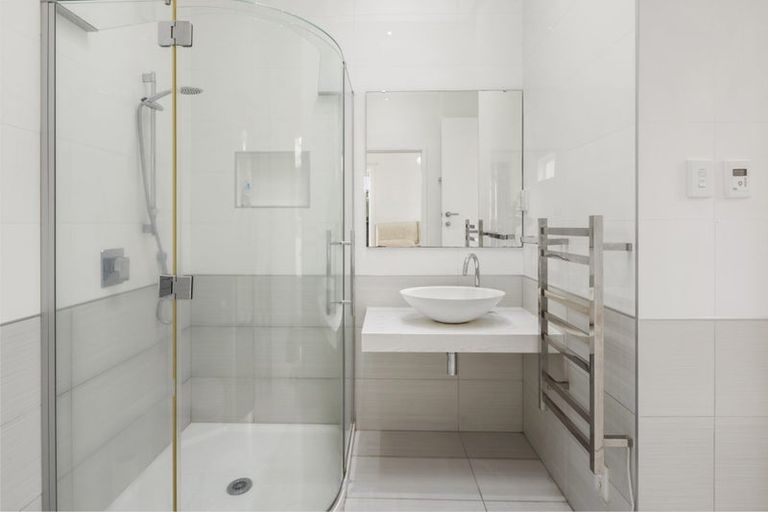 Photo of property in 28 Trent Street, Island Bay, Wellington, 6023