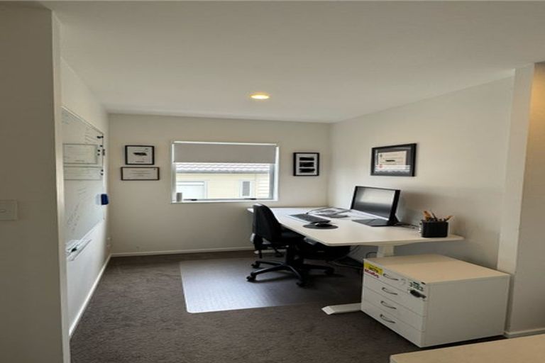 Photo of property in 7/22 Northcross Drive, Oteha, Auckland, 0632