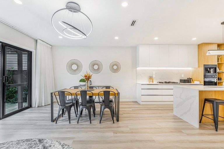 Photo of property in 3 Hea Road, Hobsonville, Auckland, 0616