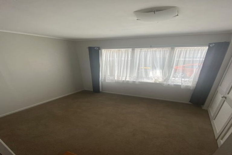 Photo of property in 5 Hallberry Road, Mangere East, Auckland, 2024