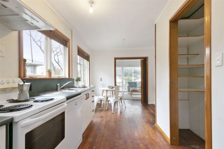 Photo of property in 47 Petrie Street, Wainuiomata, Lower Hutt, 5014