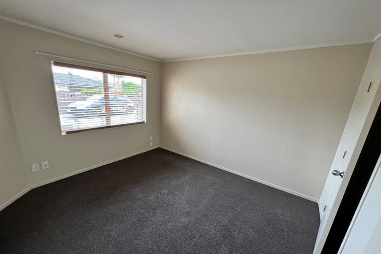Photo of property in 8b Oakwood Place, Pukekohe, 2120