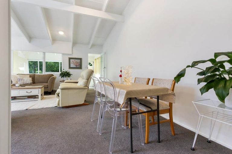 Photo of property in 3/522 Te Atatu Road, Te Atatu Peninsula, Auckland, 0610