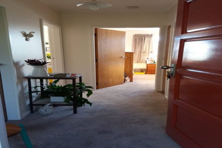 Photo of property in 82 Collier Avenue, Karori, Wellington, 6012