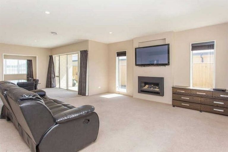 Photo of property in 16 Saint Florian Place, Woolston, Christchurch, 8062