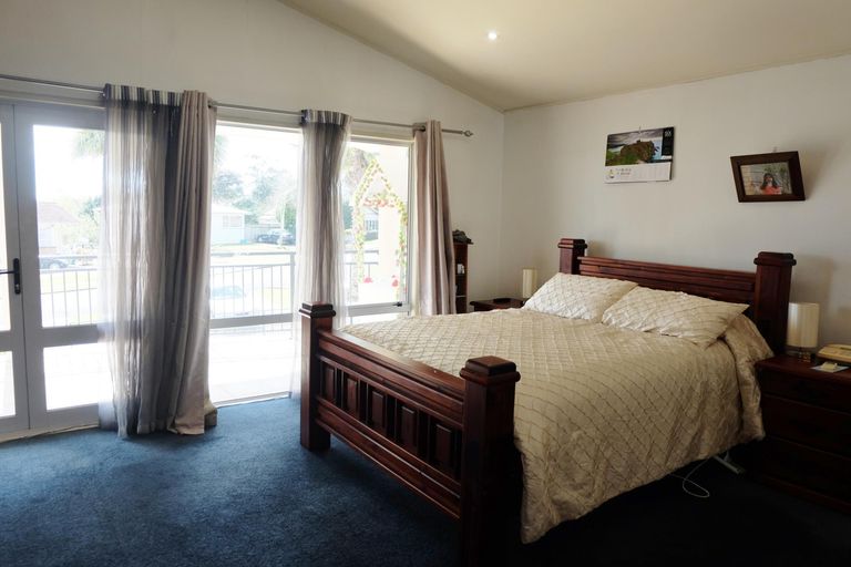 Photo of property in 26 Kimihia Road, Huntly, 3700