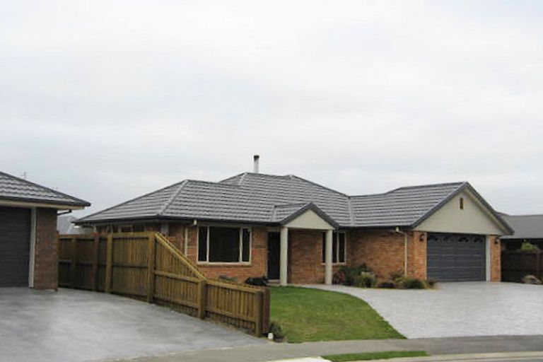 Photo of property in 5 Juliet Place, Rolleston, 7614