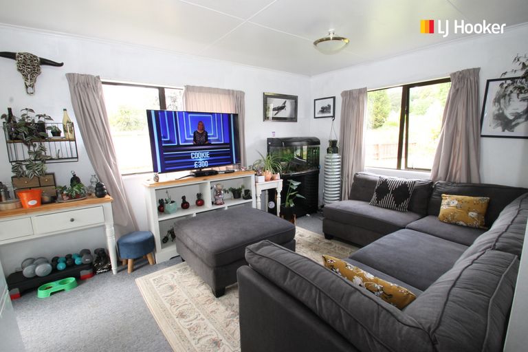 Photo of property in 239 Gladstone Road North, Mosgiel, 9024
